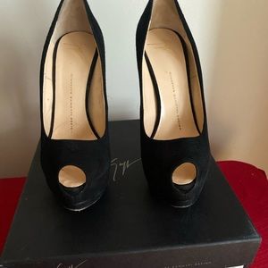 Gently worn Black suede GIUSEPPE ZANOTTI pump.